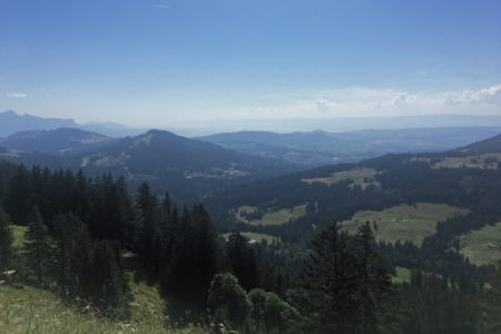 Vue depuis la montée vers le Teysachaux