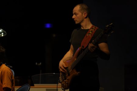 David Houel à la basse